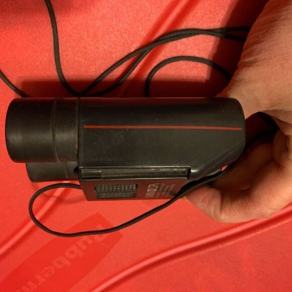 Vintage Minolta Pocket 8x22 8.2° Wide Angle Multi-Coated Binoculars - Picture 8 of 9